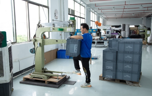 中空板打釘機(jī)